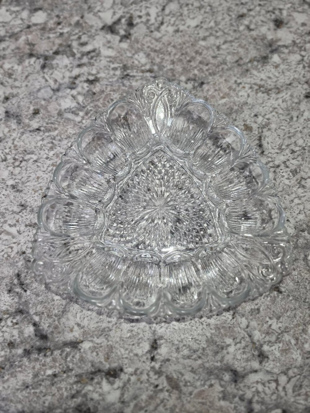 Vintage Pressed Glass Deviled Egg Plate | Art Deco | L.E. Smith 1940s–50s")